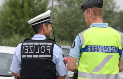 les-jumelles-du-gendarme-un-outil